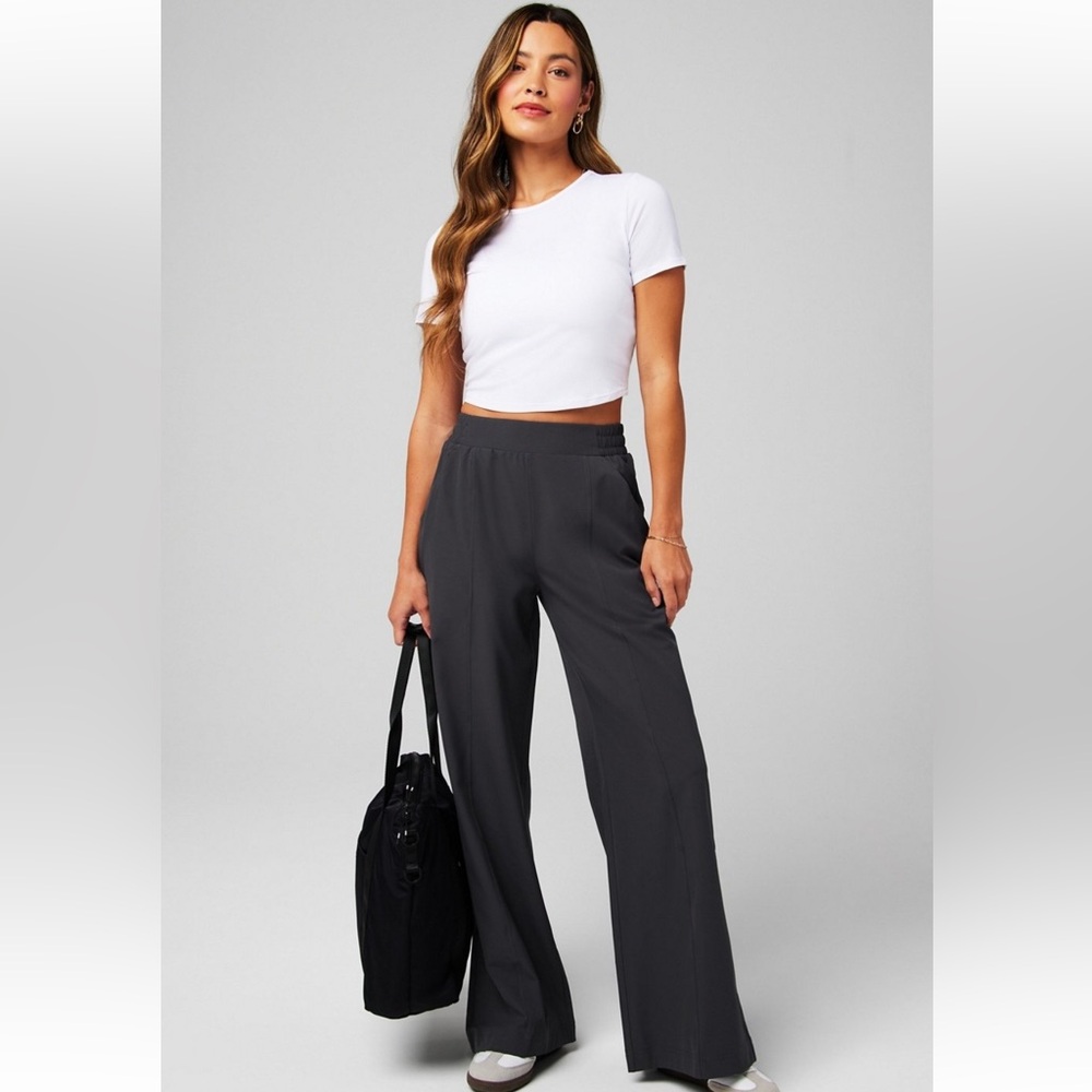 Becky G x Fabletics Downtown Wide Leg Pant In Shade Midnight. Size XS. Brand NWT